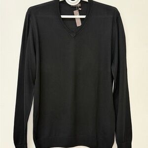 Vakko Classic Black V-Neck Sweater